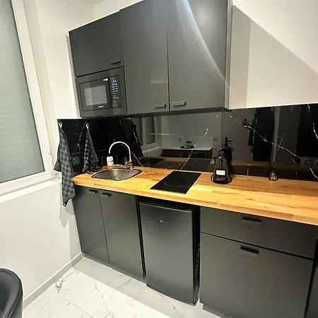 King Size Sauna Jacuzzi Bed & Breakfast Lisieux