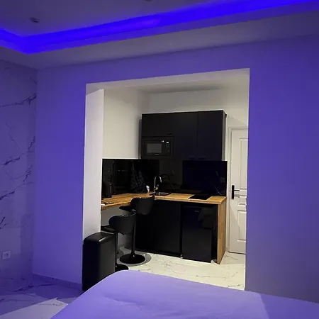 Bed & Breakfast King Size Sauna Jacuzzi 3*