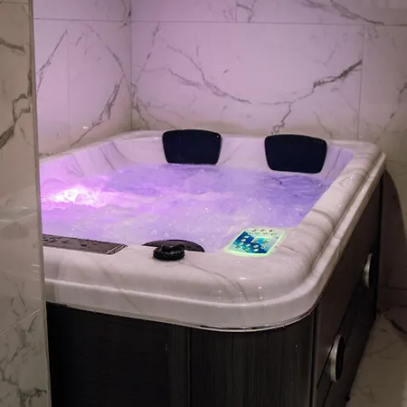 King Size Sauna Jacuzzi Lisieux