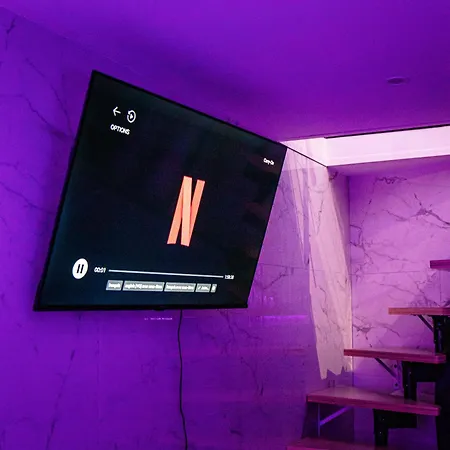 Bed & Breakfast King Size Sauna Jacuzzi 3*